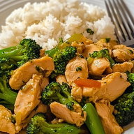 Garlic Chicken Stir Fry with Rice and Broccoli