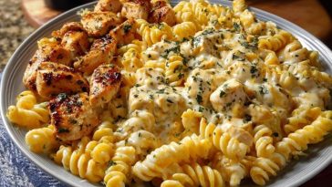 Cheesy Velveeta Chicken Twisted Pasta with Mozzarella Garlic Sauce