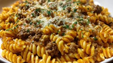 Cheesy Rotini Pasta with Garlic Butter Sauce and Ground Beef