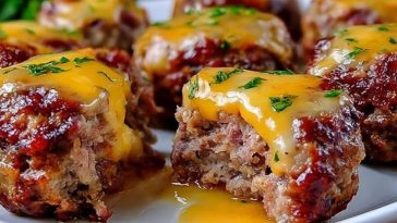 Cheesy Stuffed Meatloaf Bites