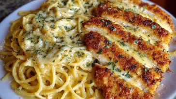 Chicken Smothered in Cheesy Alfredo Three-Cheese Spaghetti Sauce