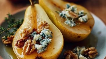 Elegant Warm Baked Pears with Blue Cheese and Honey Drizzle