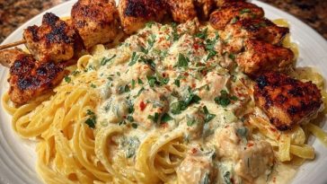 Spicy Cheesy Garlic Butter Chicken with Linguine in Four-Cheese Sauce