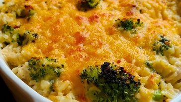 Broccoli Rice Chicken and Cheese Casserole