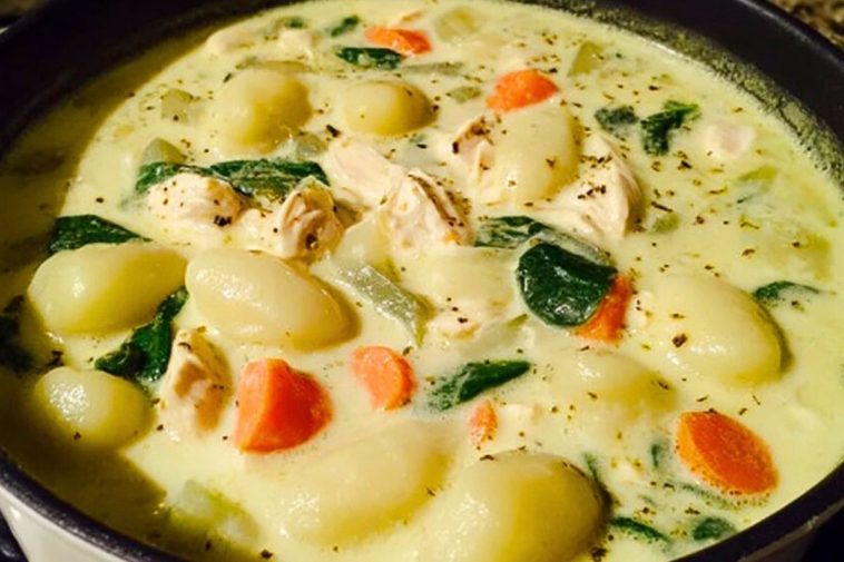 Creamy Chicken Gnocchi Soup