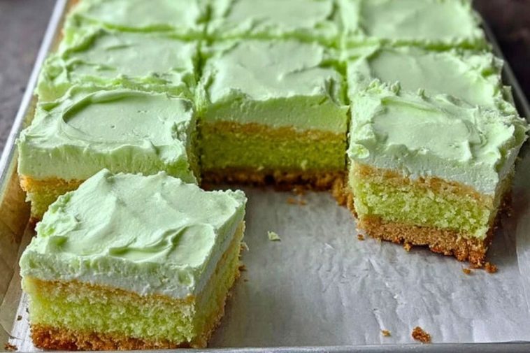 Pistachio Pineapple Cake