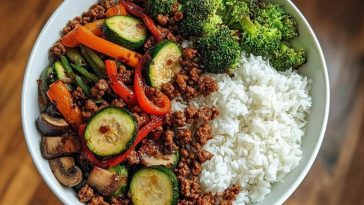 Spicy Ground Beef Stir-Fry Bowl with Garlic Veggies & Steamy Rice