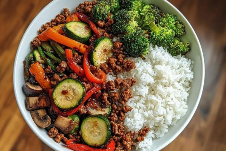 Spicy Ground Beef Stir-Fry Bowl with Garlic Veggies & Steamy Rice