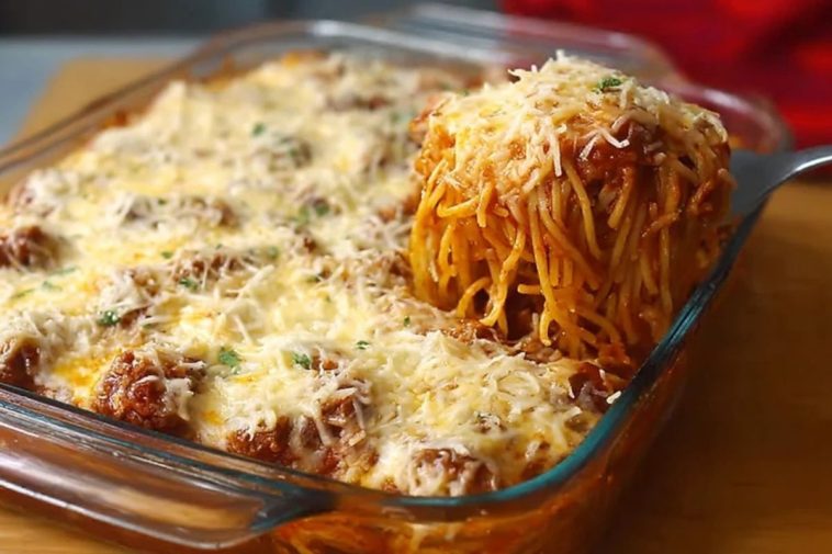 Baked Cream Cheese Spaghetti Casserole