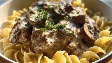Crock Pot Beef Stroganoff
