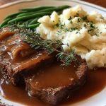 Crockpot Cube Steak with Gravy