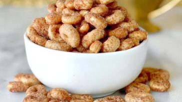 Hot Buttered Mini Donuts