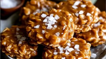 No Bake Salted Caramel Cookies