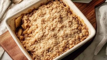 Warm Grandma's Apple Crisp