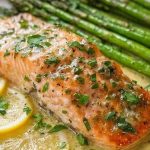 Baked Salmon in Foil with Asparagus and Lemon Garlic Butter Sauce