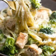 Crock Pot Chicken Alfredo with Broccoli