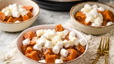 Crockpot Sweet Potatoes with Marshmallows