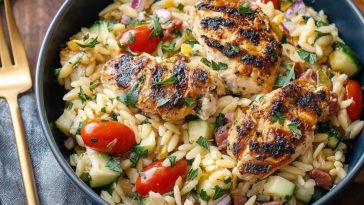 Flavorful Mediterranean Chicken Orzo