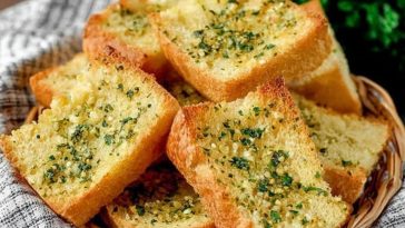 Homemade Garlic Bread