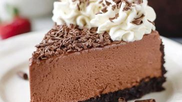 No Bake Chocolate Cheesecake
