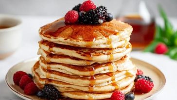 Vanilla Cinnamon Buttermilk Pancakes