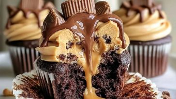 Peanut Butter Chocolate Cupcakes