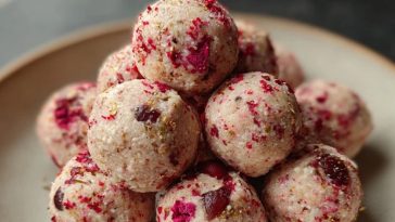 Strawberry Cheesecake Protein Balls