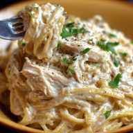 Crock Pot Chicken Alfredo