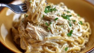 Crock Pot Chicken Alfredo