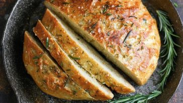 No Knead Rosemary Garlic Bread
